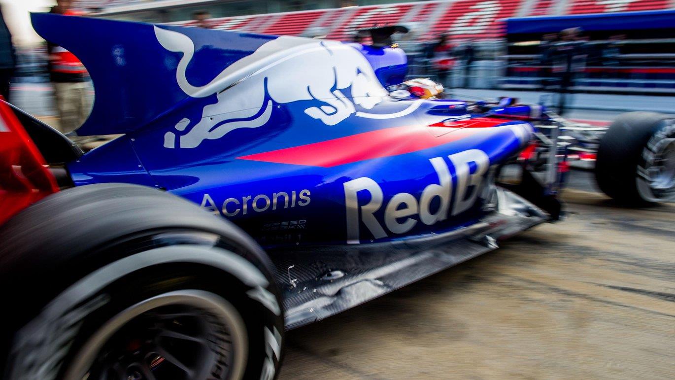 2017 Scuderia Toro Rosso STR12